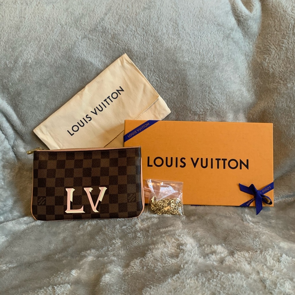 Authentic Louis Vuitton Double Zip Pochette